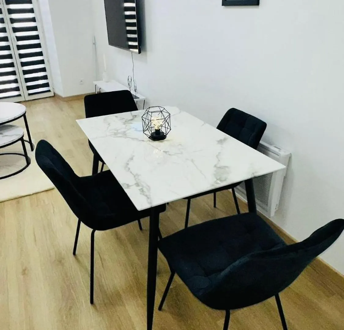 Appartement T2 Au Coeur De Valence 0*, Valence (Drome) Francie